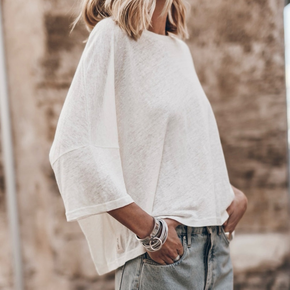 MIKUTA White Loose Linen T-Shirt